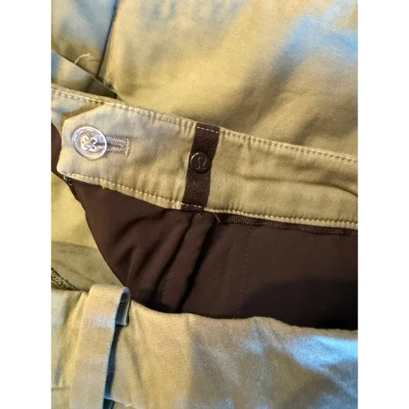 Men's Lululemon Shorts Green Size 31 EUC - Picture 6 of 10